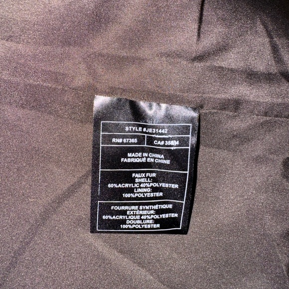 NWOT Women’s Faux Fur Vest by Jack Size Small Beautiful Stylish Soft Warm - Picture 4 of 9